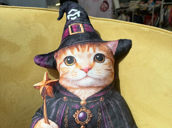 Custom shaped cat pillow – Halloween sample